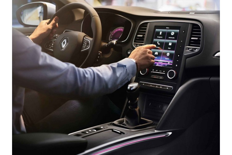 Rize’de kiralık Renault Megane – Ayala Tour Rent a Car