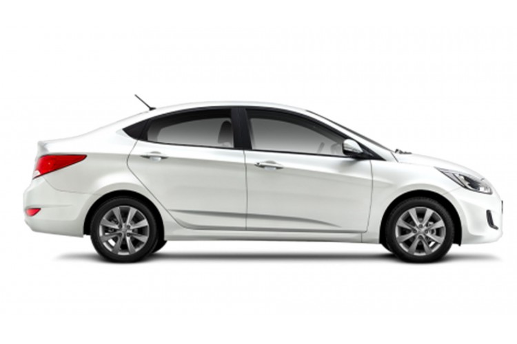 Rize’de kiralık Hyundai Accent Blue – Ayala Tour Rent a Car