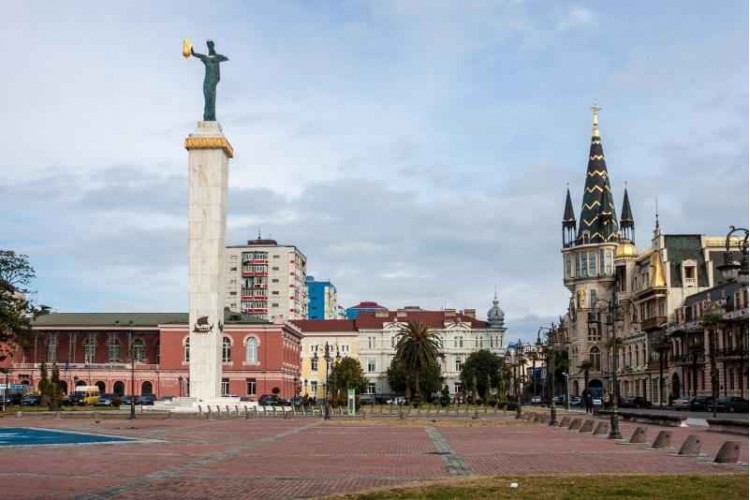 Rize çıkışlı Batum turu Sarp Sınır Kapısı geçişi