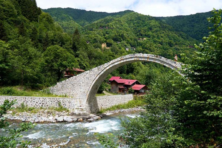 Pokut Yaylası bulut denizi manzarası