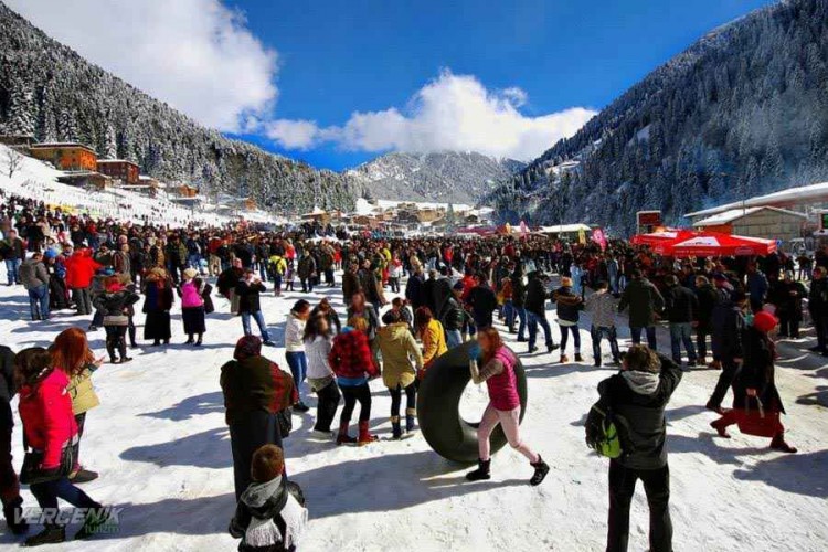 Kardan Adam Şenlikleri