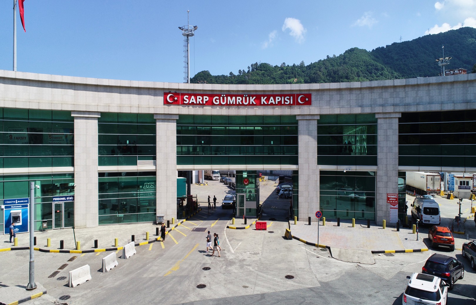 Sarp Sınır Kapısı üzerinden kimlikle Gürcistan Batum turu geçişi