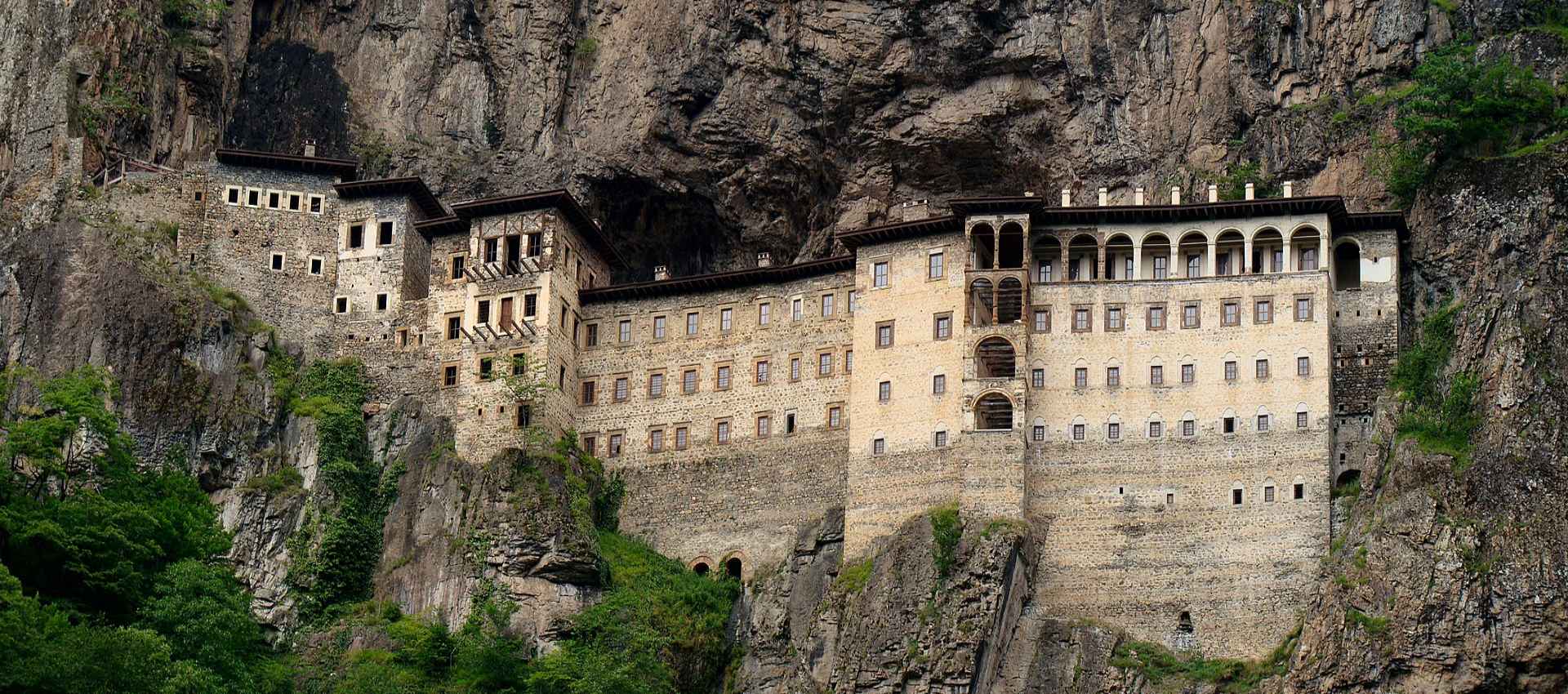 Rize çıkışlı Sümela Manastırı ve Uzungöl Turu - Trabzon günübirlik gezi rotası